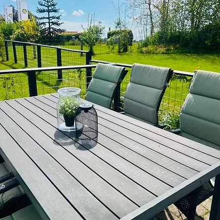 Family With Jacuzzi And Fireplace Ferienhaus *